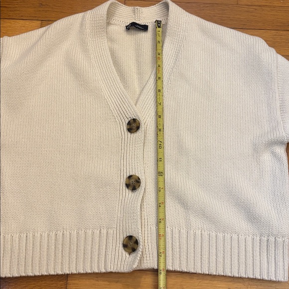 GAP Cotton Crop V-Neck Cardigan Sweater - Picture 8 of 9